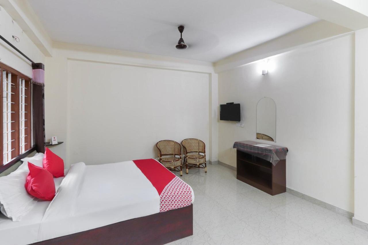 Oyo 49244 Green Castle Residency Nedumkandam Exterior photo