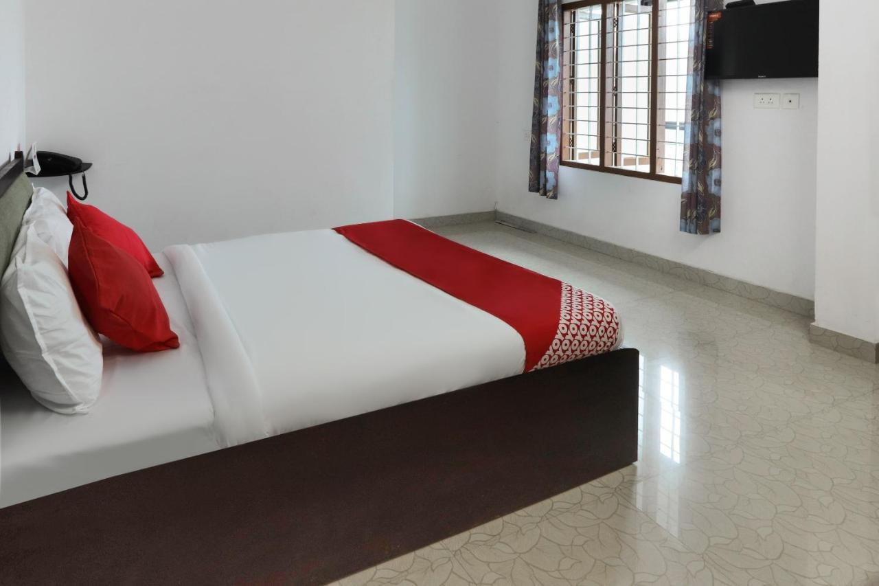 Oyo 49244 Green Castle Residency Nedumkandam Exterior photo